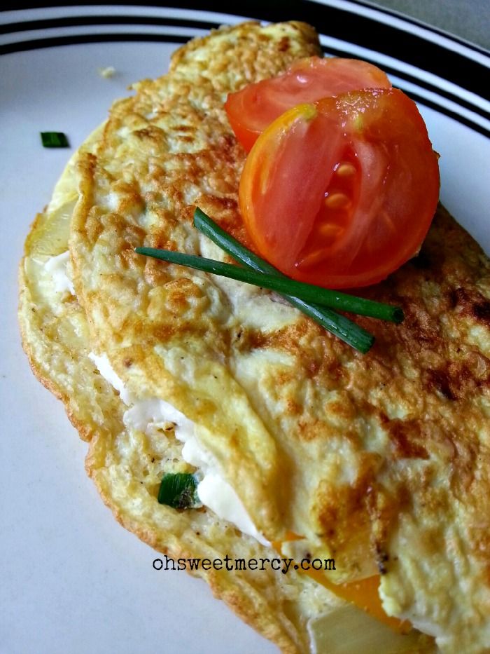 How to Make an Egg White Omelette That Looks Like the Real Thing - Oh