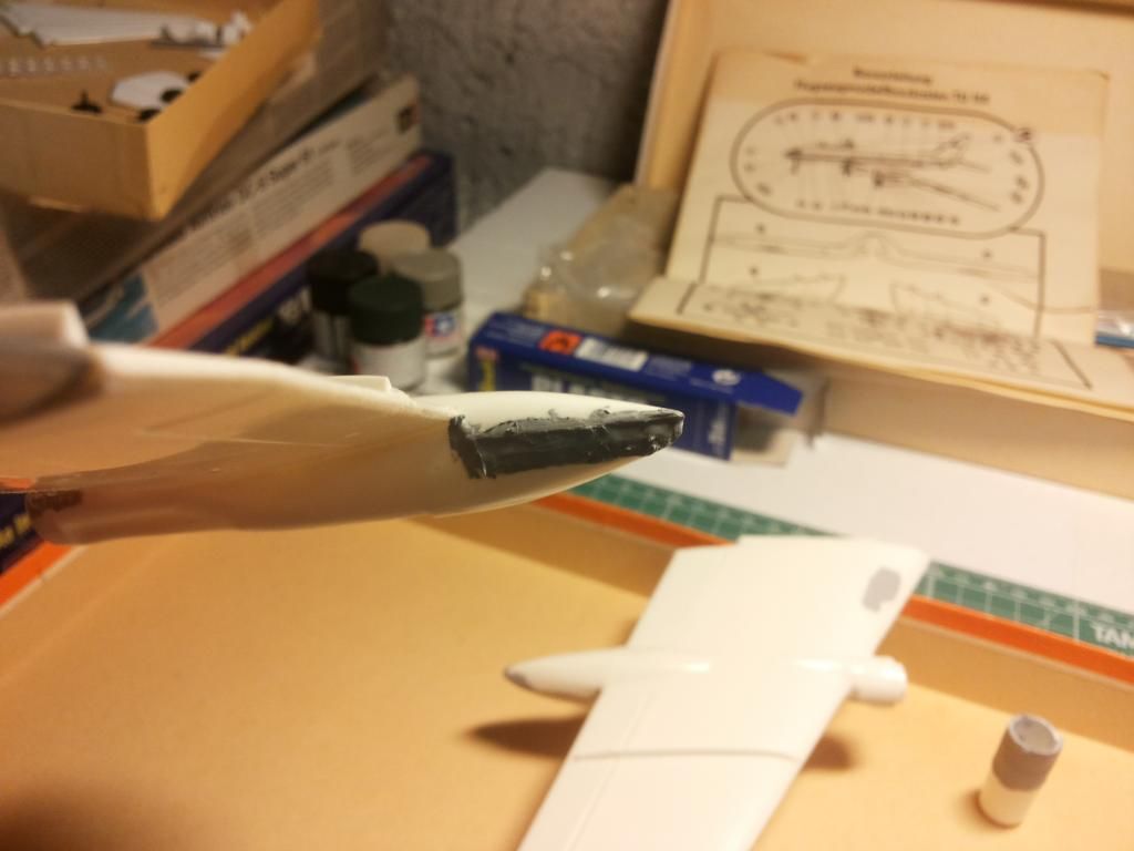 Tupolev TU-114 VEB Plasticart 1/100 or something like it