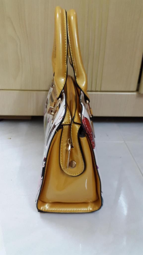 Guess - Cuối Năm Thanh Lý giảm 30% - 18