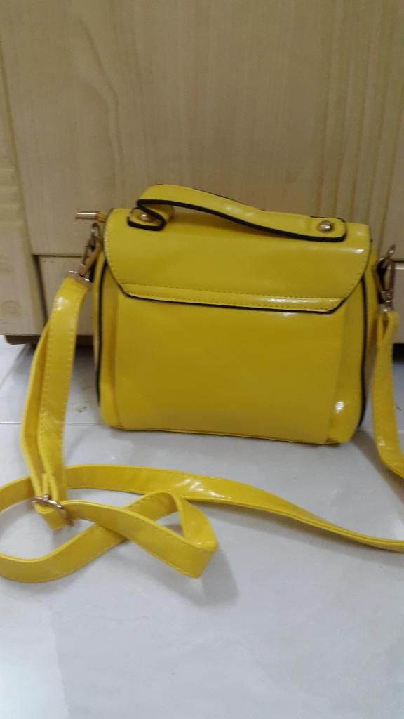 Guess - Cuối Năm Thanh Lý giảm 30% - 39