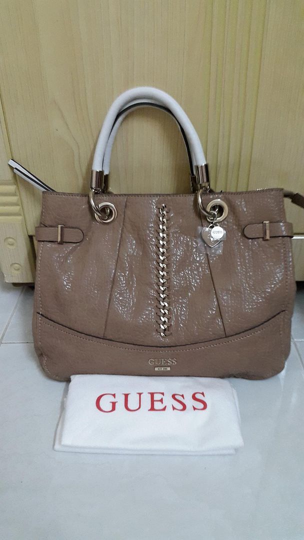 Guess - Cuối Năm Thanh Lý giảm 30% - 15